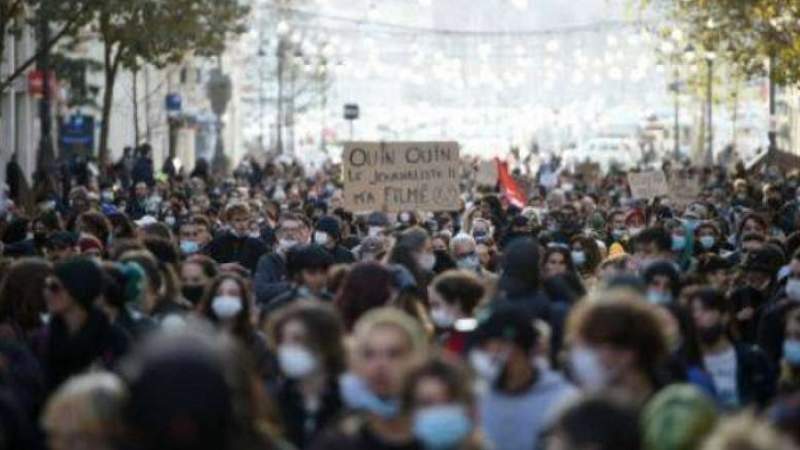 مظاهرات في فرنسا احتجاجا على مشروع قانون يمنع تصوير رجال الشرطة أثناء خدمتهم